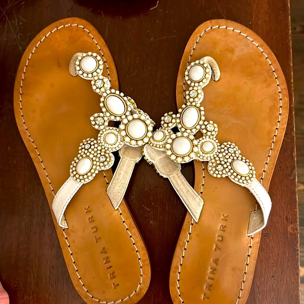 Trina Turk Sandals! Leather. Gold. White.